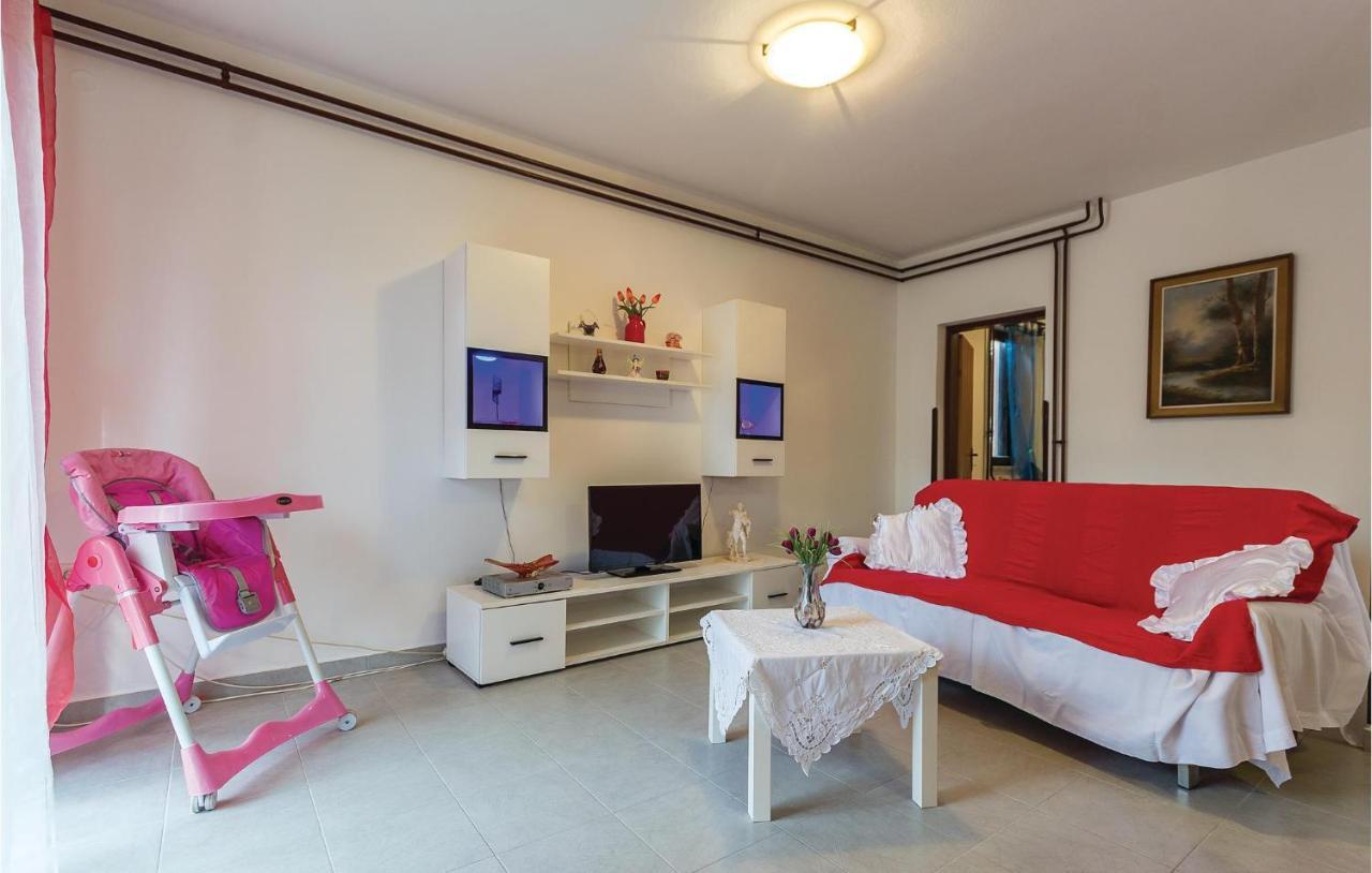 3 Bedroom Beautiful Apartment In เมดูลิน ภายนอก รูปภาพ