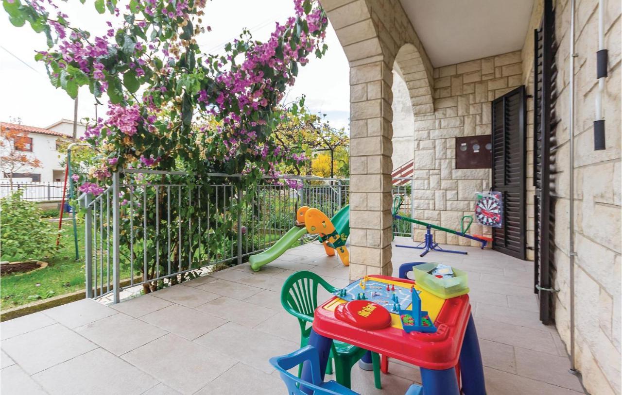 3 Bedroom Beautiful Apartment In เมดูลิน ภายนอก รูปภาพ